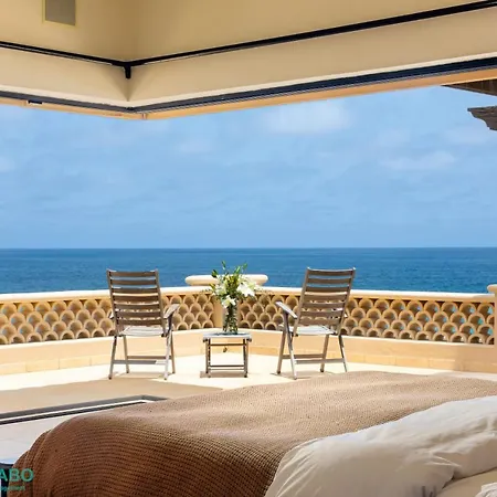 Casa Kash Beautiful 4 Bedroom Beachfront Villa