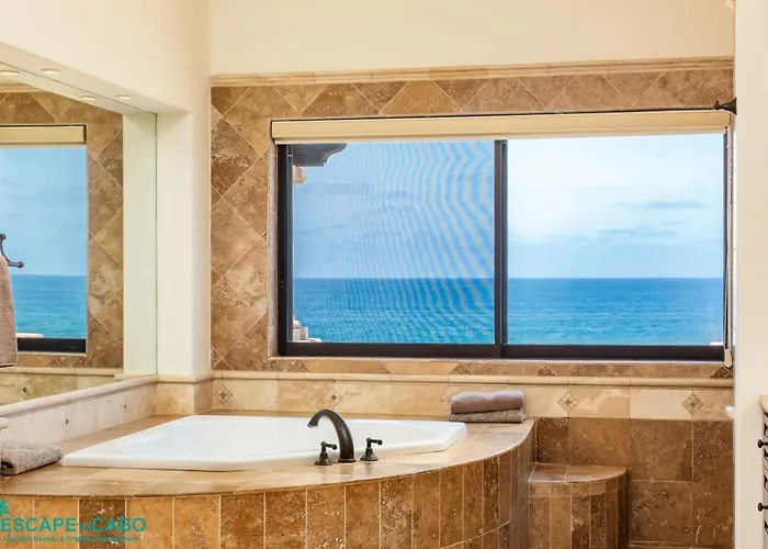 Casa Kash Beautiful 4 Bedroom Beachfront * San Jose del Cabo
